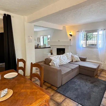 Cosy & Lumineux, Parking Prive, A 5 Min * Fréjus