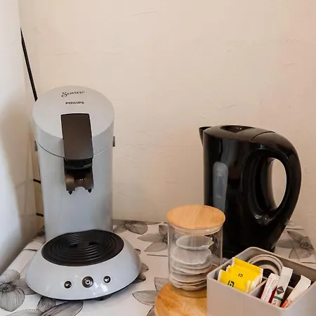 Cosy & Lumineux, Parking Prive, A 5 Min Apartman *