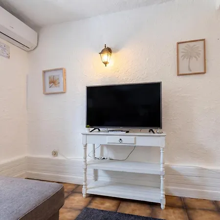 Apartman Cosy & Lumineux, Parking Prive, A 5 Min Fréjus
